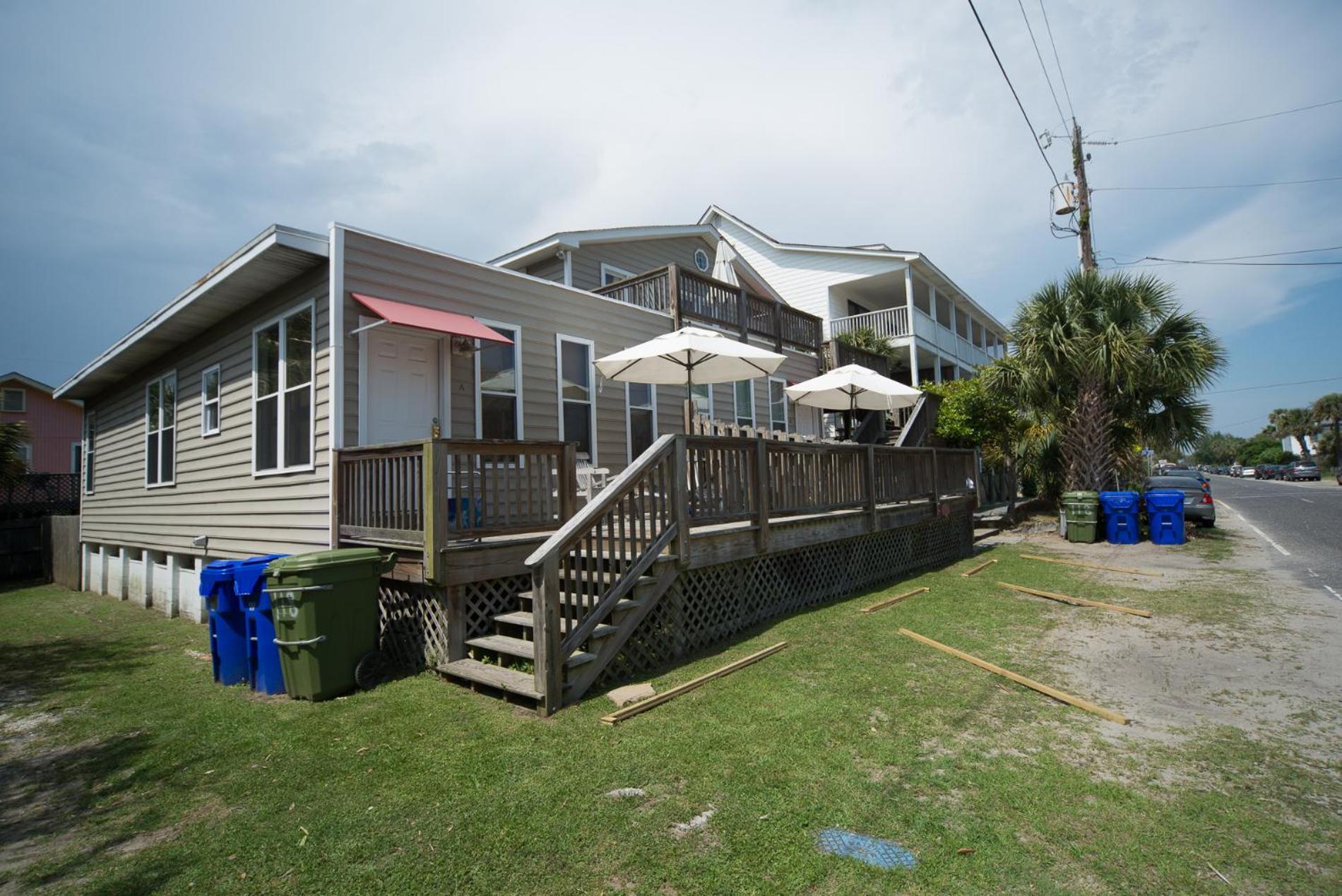 Salty Shack Unit C - Salty Shack - Dog Friendly Home - Across From The Beach - Central Location! Folly Beach Pokoj fotografie